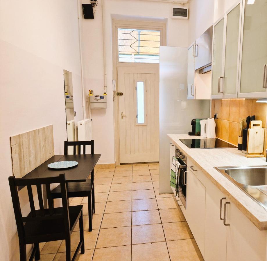Halasz 2-Bedroom Apartment Near Castle, Free Public Parking Nearby Budapest Luaran gambar